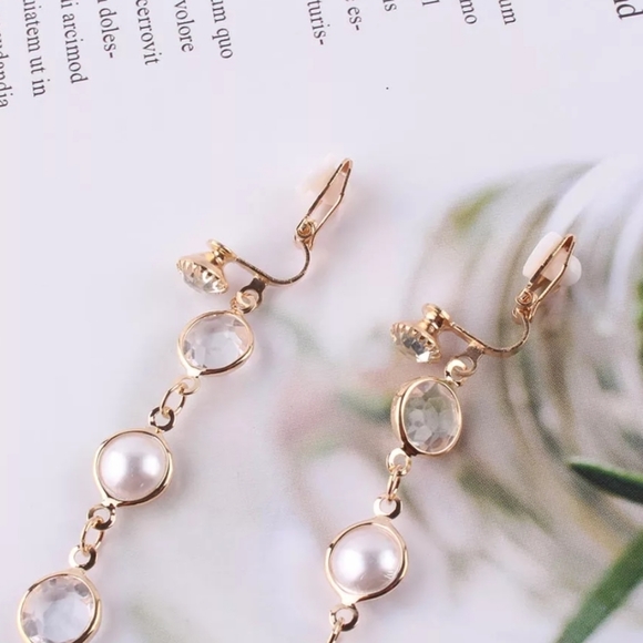 Clip On Dangling Pearly Lightweight Earrings - Picture 3 of 4